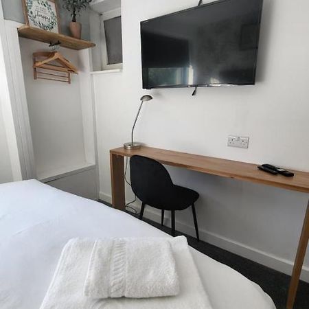 The Bolt Hotel Нюхейвън Екстериор снимка